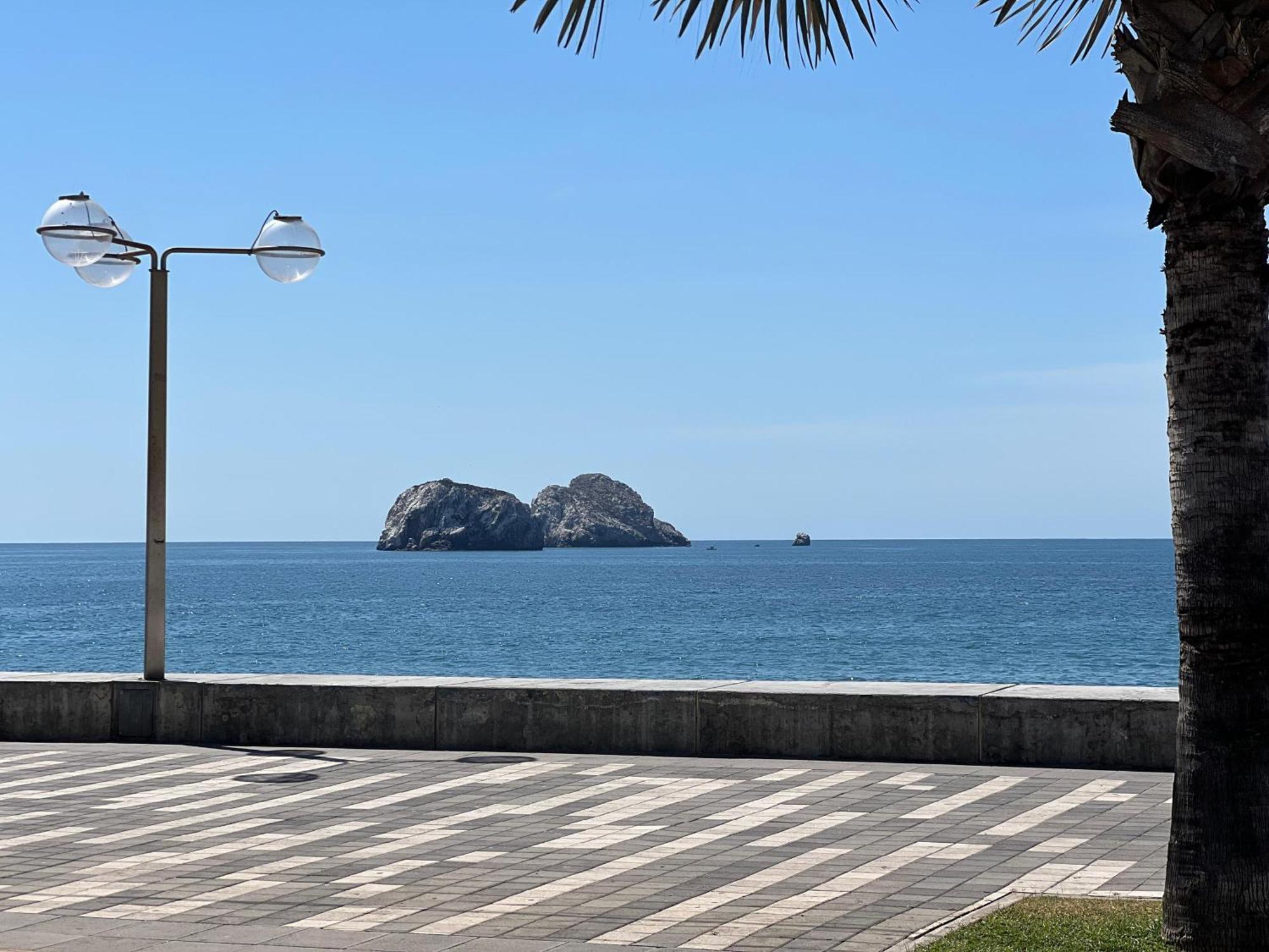 Hotel La Siesta Malecon Масатлан Экстерьер фото