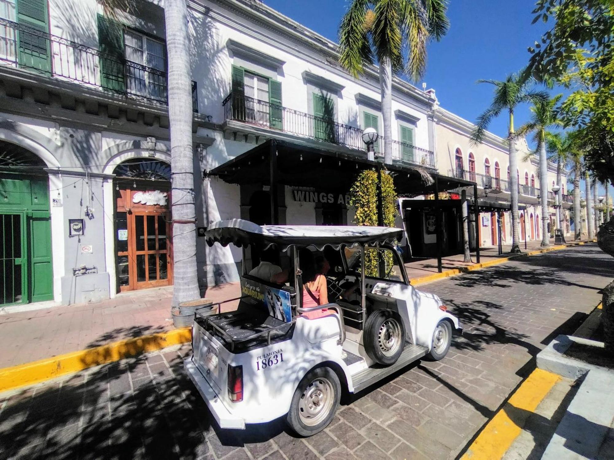 Hotel La Siesta Malecon Масатлан Экстерьер фото